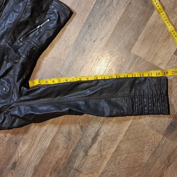 Love & Lock size medium COFFEE colored faux leather jacket - Picture 15 of 17